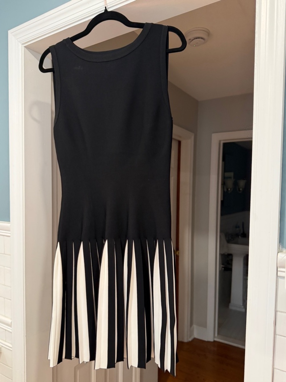 Alexander McQueen Bi-Color Pleated Knit Fit-and-Flare Dress